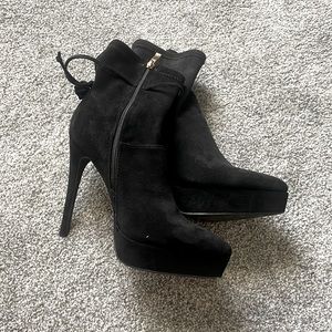 Black velvet booties barely worn